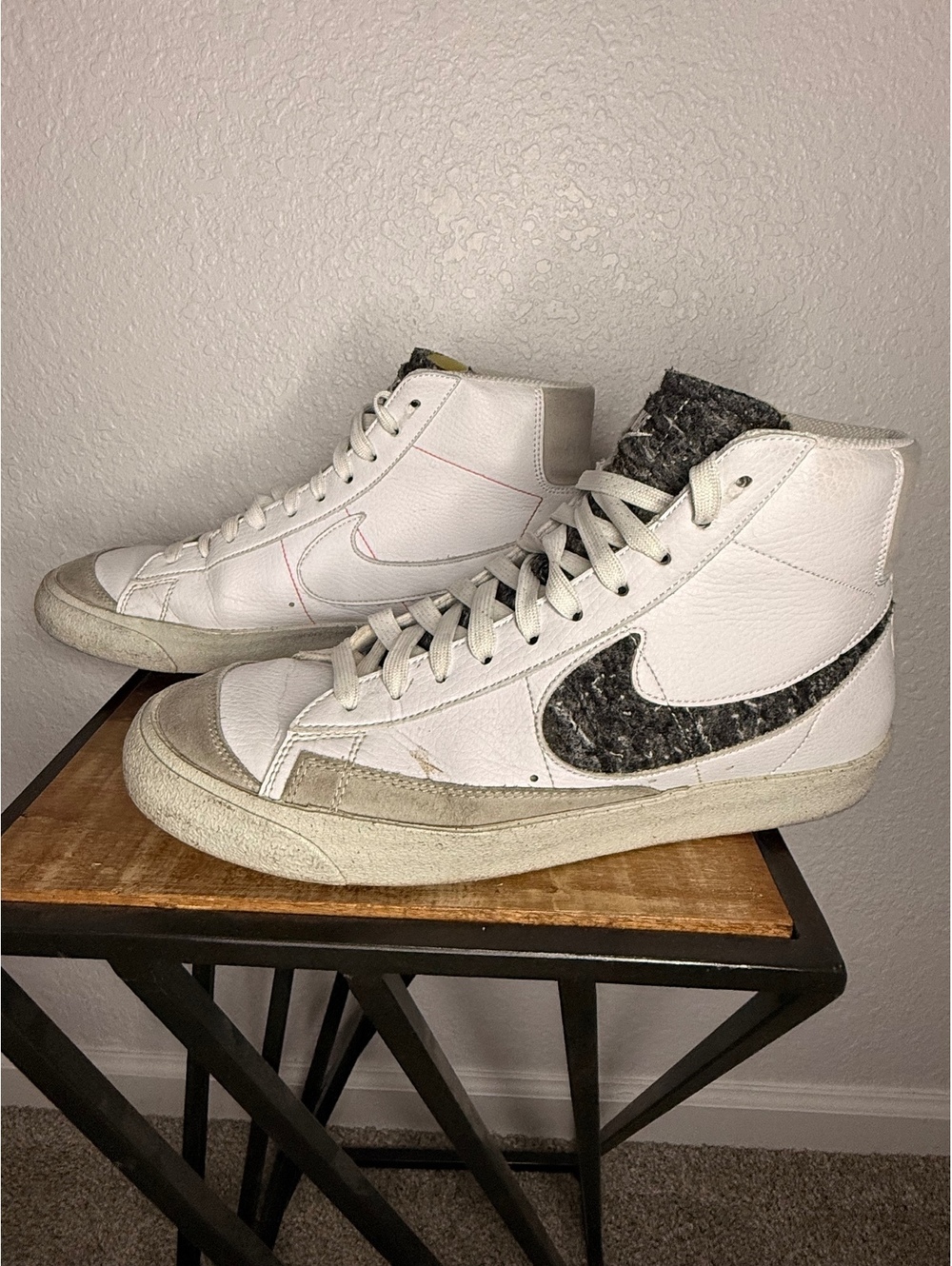 Nike Blazer Mid White high top sneakers with black fabric swoosh size M 11